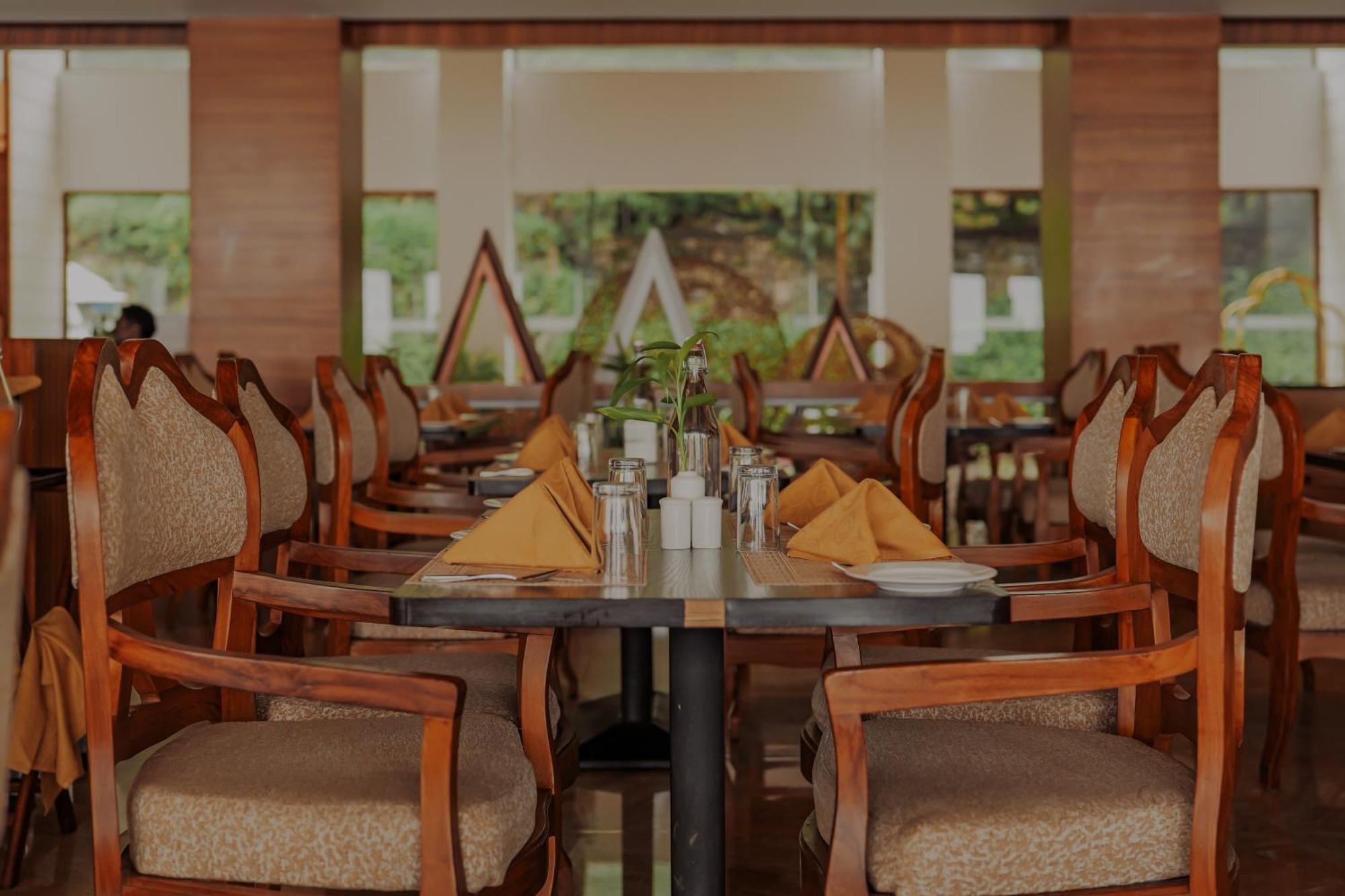 Amber Dale Luxury Hotel & Spa, Munnar Extérieur photo