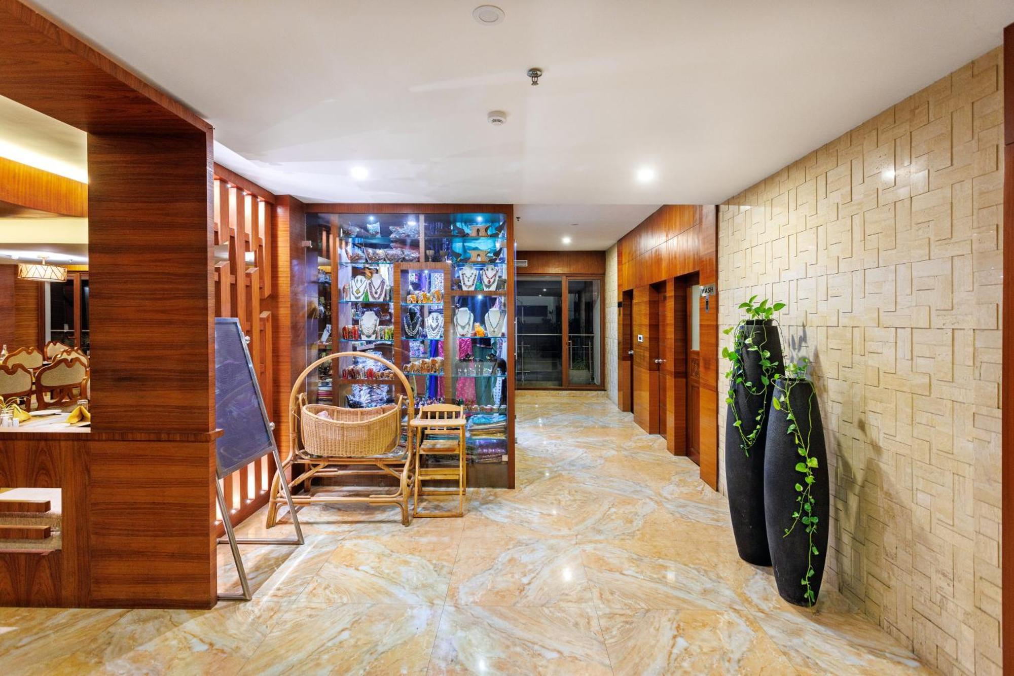 Amber Dale Luxury Hotel & Spa, Munnar Extérieur photo
