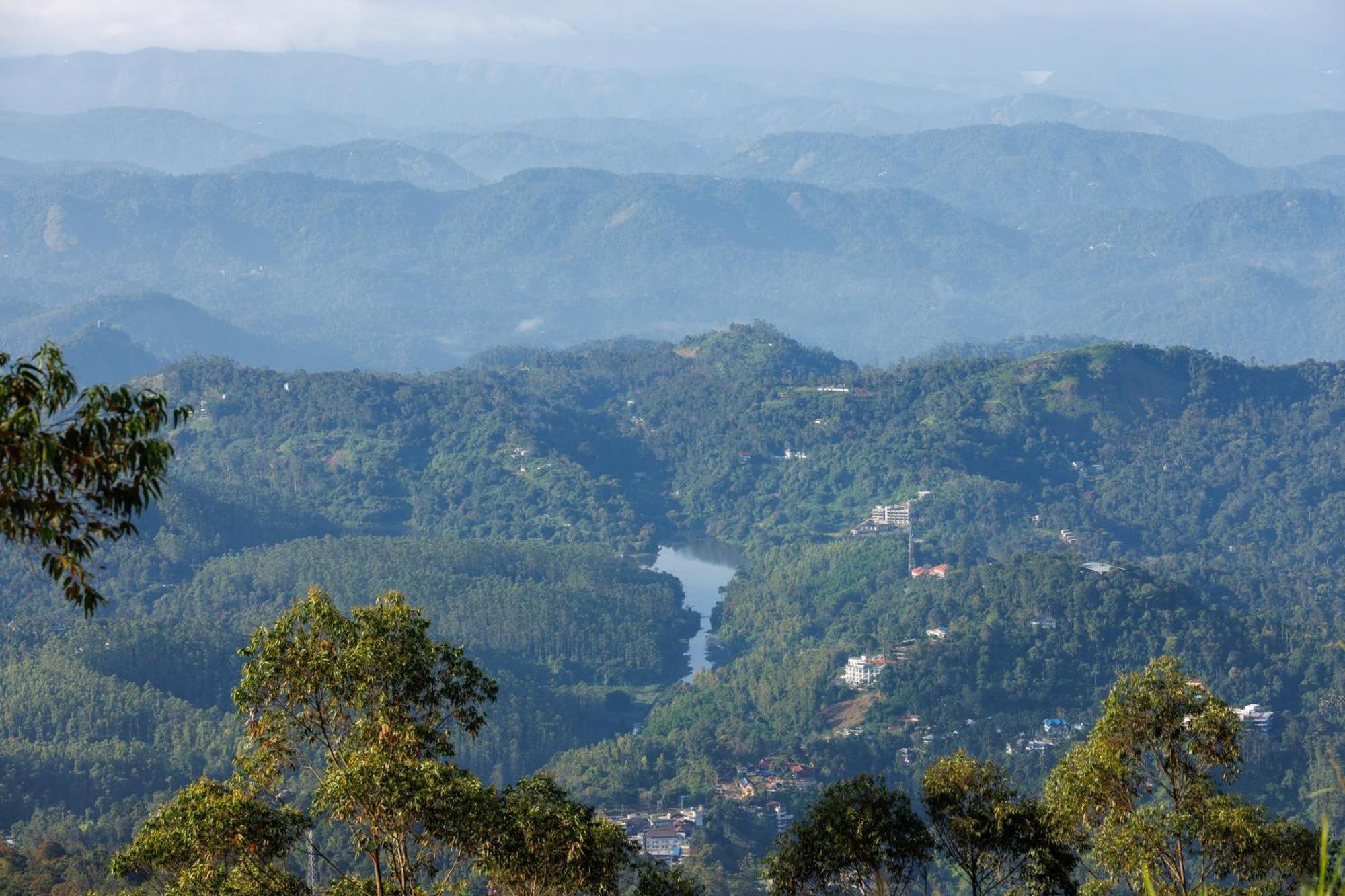 Amber Dale Luxury Hotel & Spa, Munnar Extérieur photo