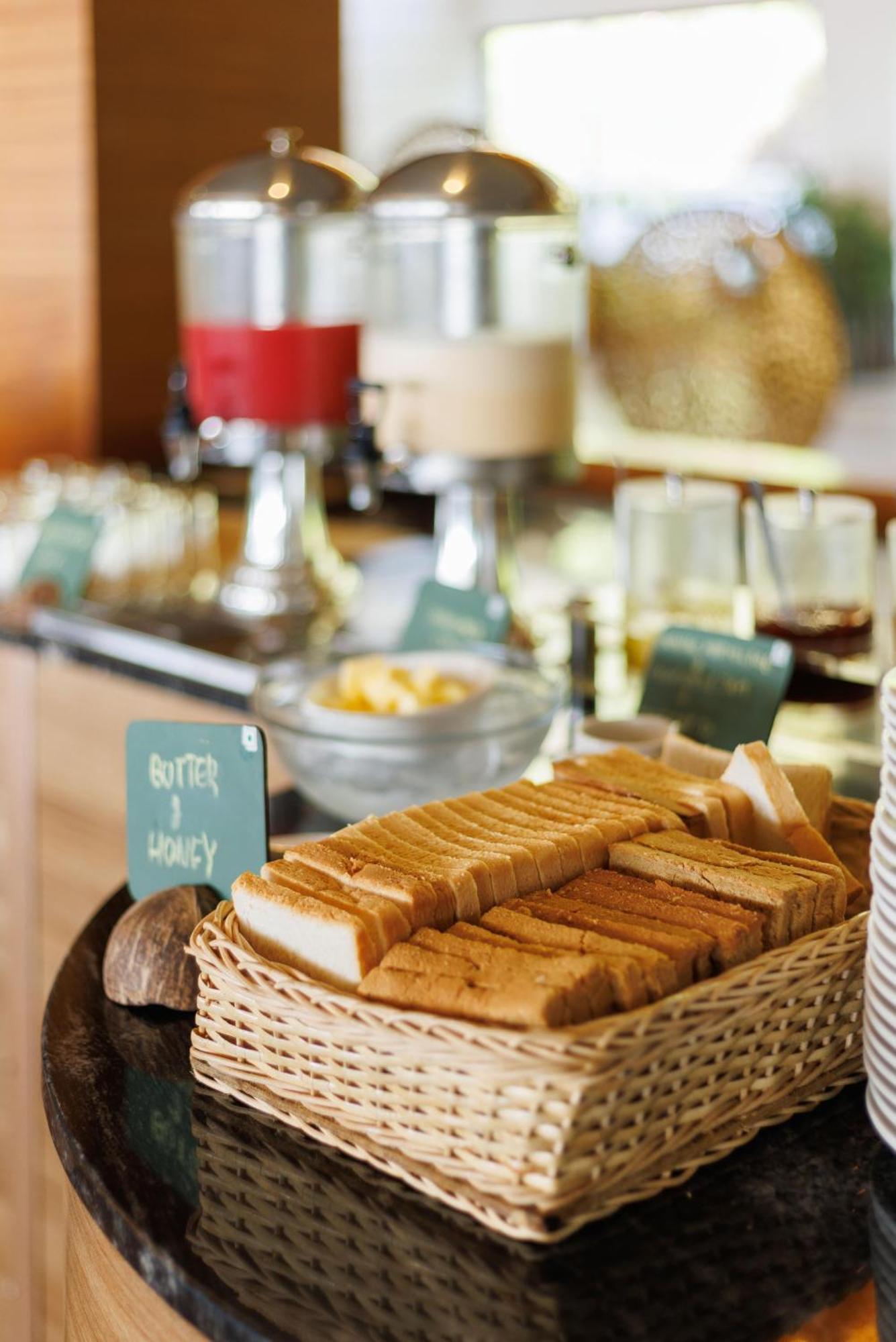 Amber Dale Luxury Hotel & Spa, Munnar Extérieur photo