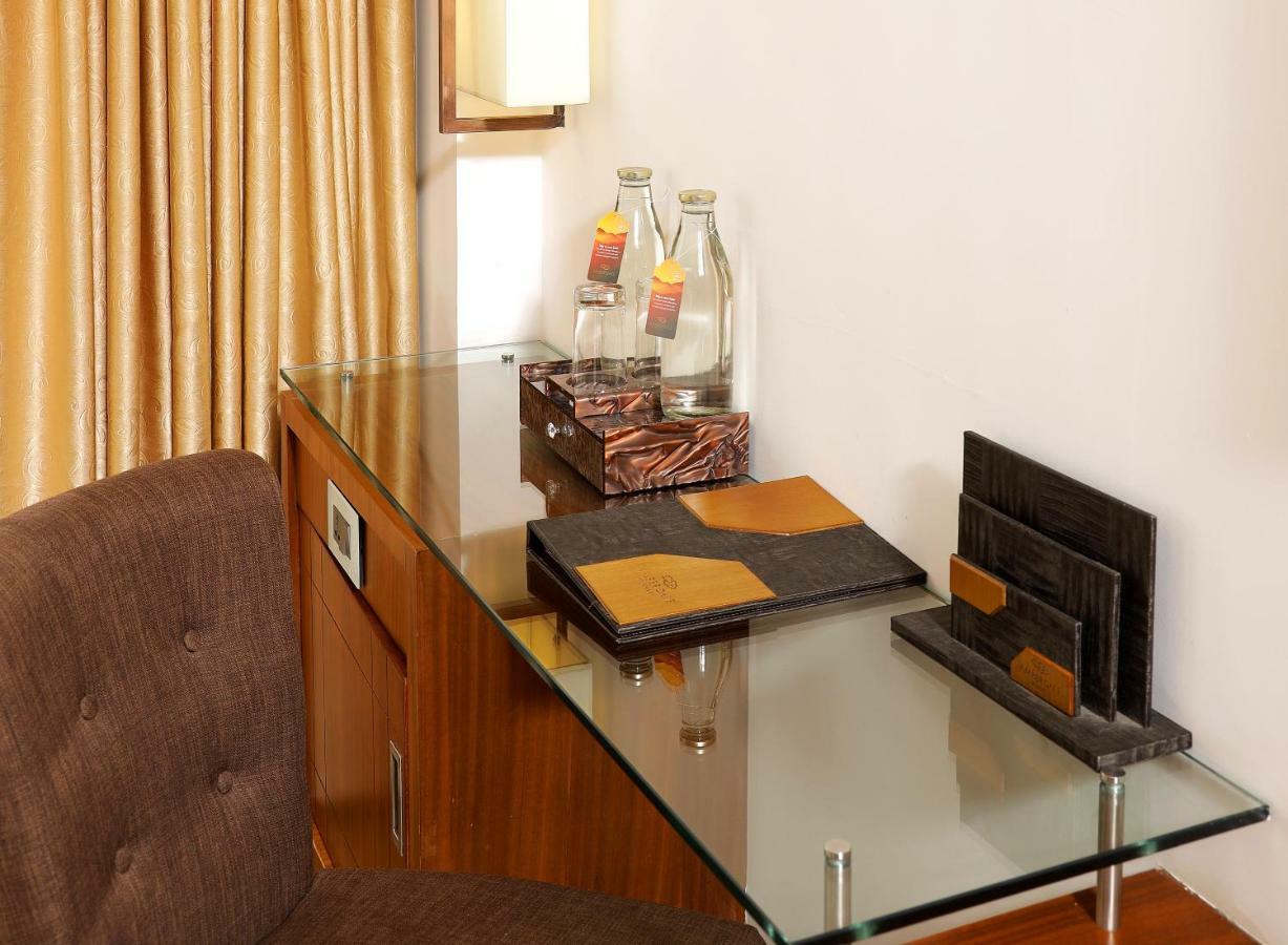 Amber Dale Luxury Hotel & Spa, Munnar Extérieur photo